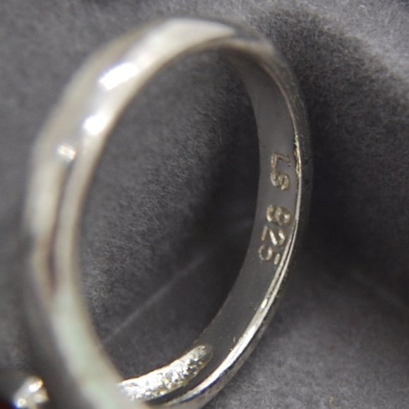 .925 Sterling Ring with 2 Hessonite Stones, Very Pretty Design - Picture 5 of 6